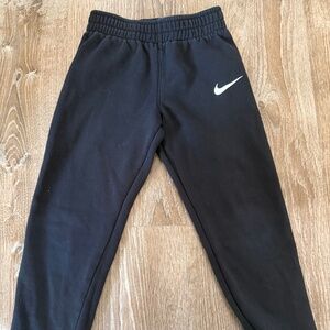 Nike Youth Size 6/7 Joggers Black
